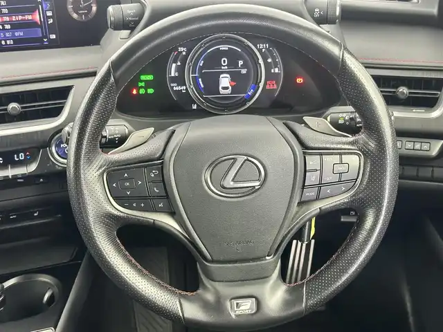 レクサス ＵＸ 250h Fスポーツ 愛知県 2020(令2)年 6.7万km グラファイトブラックガラスフレーク レクサスセーフティーセンス　/レーダークルーズコントロール　/メーカーOPナビ　/フルセグTV　/Bluetooth　/サンルーフ　/クリアランスソナー　/パドルシフト　/パワーバックドア　/パワーシート　/ステアリングヒーター　/自動防眩ミラー　/前後ドライブレコーダー　/USB×2　/ETC2.0 /オートマチックハイビーム　/革巻きステアリング　/レザーシート　