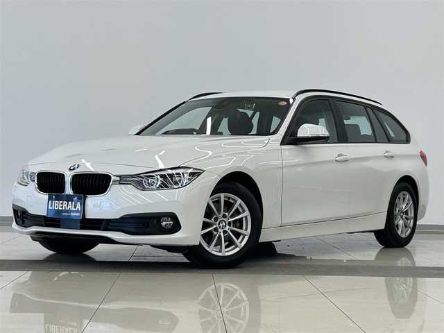 ＢＭＷ ３２０ｄ 岡山県 2017(平29)年 3.9万km アルピンホワイトⅢ 純正ナビ/Bluetooth/バックカメラ/パーキングベンチレーション/BMWアシスタンス/クルーズコントロール/オートライト/オートワイパー/フォグライト/ドライブレコーダー（F/R)/ミラー一体型ETC/衝突警告/歩行者警告/車線逸脱警告/車線変更警告/自動防眩ミラー