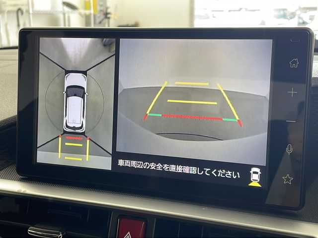 ダイハツ ロッキー プレミアム G 岐阜県 2022(令4)年 5.1万km シャイニングホワイトパール スマートアシスト/パノラマモニター/ブレーキ制御付誤発進抑制機能/アダプティブクルーズコントロール/レーンキープコントロール/リヤクロストラフィックアラート/コーナーセンサー/オートハイビーム/純正9型ディスプレイオーディオ/Bluetooth/フルセグTV/AppleCarPlay/AndroidAuto/USB/HDMI/バックカメラ/ドライブレコーダー前/ハーフレザー/シートヒーター（運転席/助手席）/スマートキー/プッシュスタート/MTモード付AT/革ステアリング/ステアリングスイッチ/純正フロアマット/純正アルミホイール/純正ドアバイザー/LEDヘッドライト/ETC