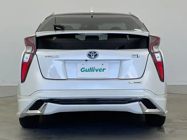 トヨタ プリウス S 新潟県 2016(平28)年 3.7万km ホワイトパールクリスタルシャイン 社外エアロ(フロント/サイド/リア)/社外トランクスポイラー/サイドプロテクターモール/トヨタセーフティセンス/・プリクラッシュセーフティ/・レーンディパーチャーアラート/・オートマチックハイビーム/・レーダークルーズコントロール/純正SDナビ【NSZT-W64】/　フルセグTV/CD/DVD/Bluetooth/前後ドライブレコーダー【AN-R056】/バックモニター/純正ETC/ウッド調インテリアパネル/LEDヘッドライト/メーターイルミネーション/純正15インチホイール/純正フロアマット/純正ドアバイザー/スペアタイヤ