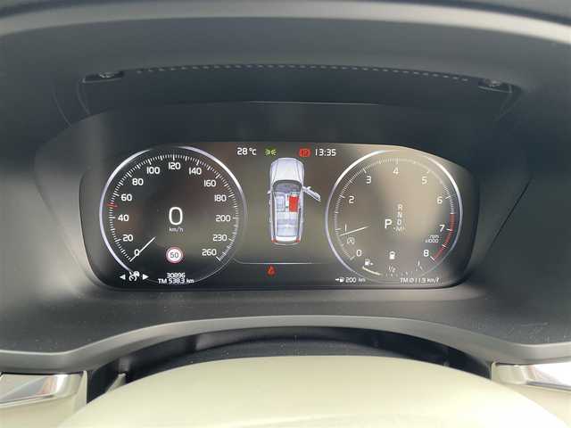 ボルボ Ｖ６０ 神奈川県 2021(令3)年 3.1万km クリスタルホワイトP OP19インチアルミ/ベージュ革シート/・全席シートヒーター/・前席エアシート/・前席パワーシート/サンルーフ/純正アンダーエアロ/ERST4本出しマフラー/ERSTダウンサス（純正バネ車載）/純正ナビゲーション/DTV・Bluetooth/全方位カメラ/運転支援システム/・パークアシストパイロット/・レーンキーピングエイド/・ブラインドスポットインフォメーション/・クロストラフィックアラート/・車間警告機能/ヘッドアップディスプレイ/前後ドライブレコーダー/スマートキーX2/ステアリングヒーター/ワイヤレススマホ充電/ハーマンカードンスピーカー/新車時手帳・取説