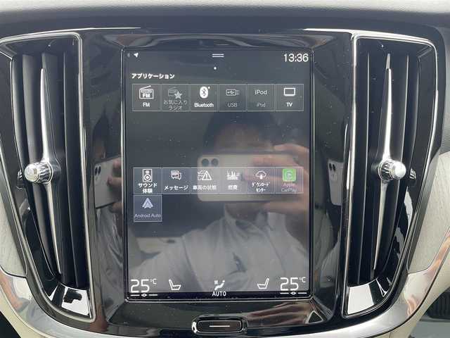 ボルボ Ｖ６０ 神奈川県 2021(令3)年 3.1万km クリスタルホワイトP OP19インチアルミ/ベージュ革シート/・全席シートヒーター/・前席エアシート/・前席パワーシート/サンルーフ/純正アンダーエアロ/ERST4本出しマフラー/ERSTダウンサス（純正バネ車載）/純正ナビゲーション/DTV・Bluetooth/全方位カメラ/運転支援システム/・パークアシストパイロット/・レーンキーピングエイド/・ブラインドスポットインフォメーション/・クロストラフィックアラート/・車間警告機能/ヘッドアップディスプレイ/前後ドライブレコーダー/スマートキーX2/ステアリングヒーター/ワイヤレススマホ充電/ハーマンカードンスピーカー/新車時手帳・取説