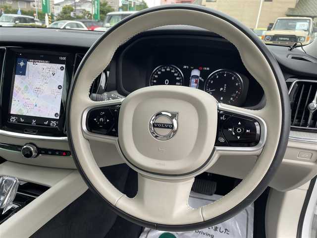 ボルボ Ｖ６０ 神奈川県 2021(令3)年 3.1万km クリスタルホワイトP OP19インチアルミ/ベージュ革シート/・全席シートヒーター/・前席エアシート/・前席パワーシート/サンルーフ/純正アンダーエアロ/ERST4本出しマフラー/ERSTダウンサス（純正バネ車載）/純正ナビゲーション/DTV・Bluetooth/全方位カメラ/運転支援システム/・パークアシストパイロット/・レーンキーピングエイド/・ブラインドスポットインフォメーション/・クロストラフィックアラート/・車間警告機能/ヘッドアップディスプレイ/前後ドライブレコーダー/スマートキーX2/ステアリングヒーター/ワイヤレススマホ充電/ハーマンカードンスピーカー/新車時手帳・取説