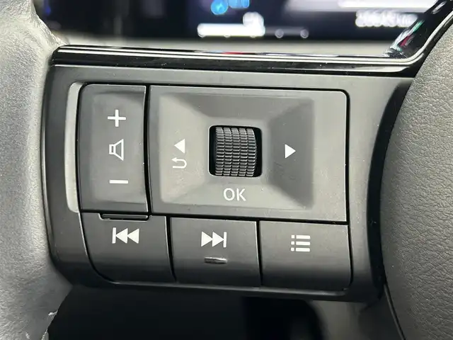 日産 オーラ G FOUR レザーエディション 宮城県 2023(令5)年 2.1万km グレー 4WD/ワンオーナー/デジタルインナーミラー/純正ナビ/(AM/FM/USB/TV/BT/HDMI)/全方位カメラ/ETC/レーダークルーズコントロール/レザーシート/シートヒーター/ステアリングヒーター/置くだけ充電/プッシュスタート/スマートキー/オートライト/オートマチックハイビーム/LEDヘッドライト/フォグランプ/ドアバイザー/純正フロアマット/純正17インチアルミホイール