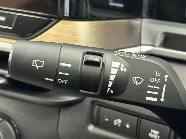 日産 オーラ G FOUR レザーエディション 宮城県 2023(令5)年 2.1万km グレー 4WD/ワンオーナー/デジタルインナーミラー/純正ナビ/(AM/FM/USB/TV/BT/HDMI)/全方位カメラ/ETC/レーダークルーズコントロール/レザーシート/シートヒーター/ステアリングヒーター/置くだけ充電/プッシュスタート/スマートキー/オートライト/オートマチックハイビーム/LEDヘッドライト/フォグランプ/ドアバイザー/純正フロアマット/純正17インチアルミホイール