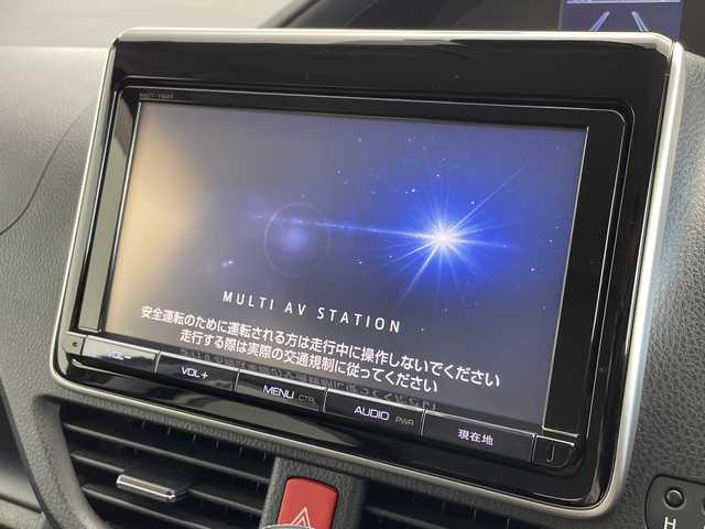 トヨタ ヴォクシー ZS 新潟県 2016(平28)年 2.7万km ブラック 純正メモリナビ（Bluetooth・CD・DVD）/両側パワースライドドア　/ワンオーナー/バックカメラ　/フルセグ　/衝突被害軽減システム　/LEDオートライト　/オートマチックハイビーム　/フォグランプ/クルーズコントロール　/ビルトインETC　/アイドリングストップ　/純正１６インチアルミホイール/MTモード付AT/スマートキー/ECOモード