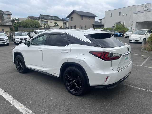 レクサス ＲＸ 450h ブラックシークエンス 神奈川県 2018(平30)年 4万km ソニッククォーツ 純正12.3インチナビ/　・バックカメラ/全方位カメラ/　・BT/CD/BD/DVD/Lexus Safety System＋/　・LKA/　・オートマチックハイビーム/　・PCS/　・レーダークルーズコントロール/パノラマムーンルーフ/前席/　・パワーシート/　・シートヒーター/　・シートベンチレーション/ヘッドアップディスプレイ/ステアリングヒーター/BSM/純正20インチAW/電動リアゲート/ルーフレール/ビルトインETC2.0/前後ドライブレコーダー/スマートキー×2/取扱説明書/整備記録簿