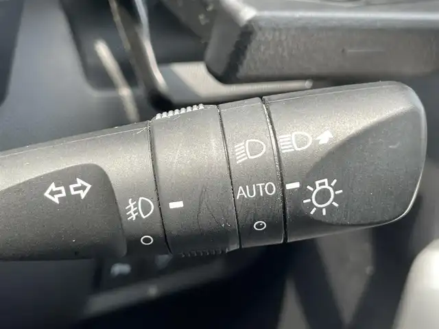 トヨタ ライズ Z 香川県 2020(令2)年 2.6万km ブラックマイカメタリック 走行距離２５７０６Km/ディーラーナビ/Bluetooth/ＣＤ／ＤＶＤ／ＢＴ/フルセグ　/バックカメラ/革巻きステアリング/ステアリングリモコン/ＥＴＣ　/ＭＴモード　/前席シートヒーター　/革調シートカバー　/ＬＥＤオートライト　/フォグランプ　/レーダークルーズコントロール/スマートアシスト/クリアランスソナー/プッシュスタート/スマートキー/スペアキー