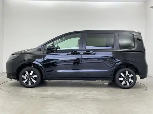 ホンダ フリード ハイブリット e:HEV AIR EX 新潟県 2025(令7)年 0.1千km クリスタルブラックパール 4WD/純正メモリナビ/　フルセグTV/Bluetooth/AppleCarPlay/Androiduto/レーダークルーズコントロール/衝突被害軽減ブレーキ/レーンキープアシスト/ブラインドスポットインフォメーション/踏み間違い衝突軽減システム/前後コーナーセンサー/両側パワースライドドア/前席シートヒーター/バックモニター/オートマチックハイビーム/LEDヘッドライト/オートライト/横滑り防止装置/レザーステアリング/ステアリングスイッチ/禁煙車
