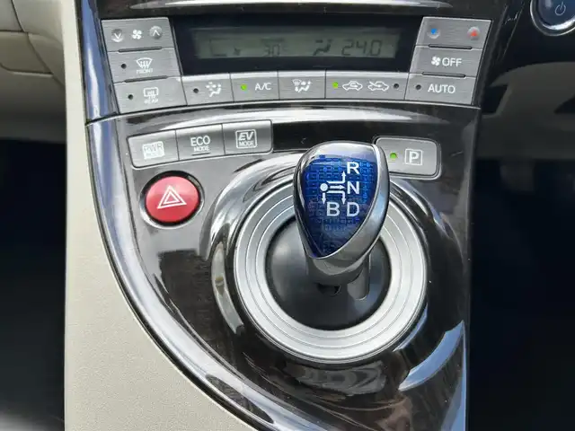 トヨタ プリウス S　マイコーデ 群馬県 2013(平25)年 13万km ブラック メモリナビ/バックカメラ/Bluetooth/レザー調シート/ステアリングスイッチ/オートライト/純正１５インチアルミホイール