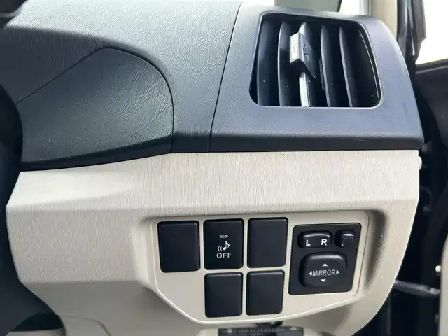 トヨタ プリウス S　マイコーデ 群馬県 2013(平25)年 13万km ブラック メモリナビ/バックカメラ/Bluetooth/レザー調シート/ステアリングスイッチ/オートライト/純正１５インチアルミホイール