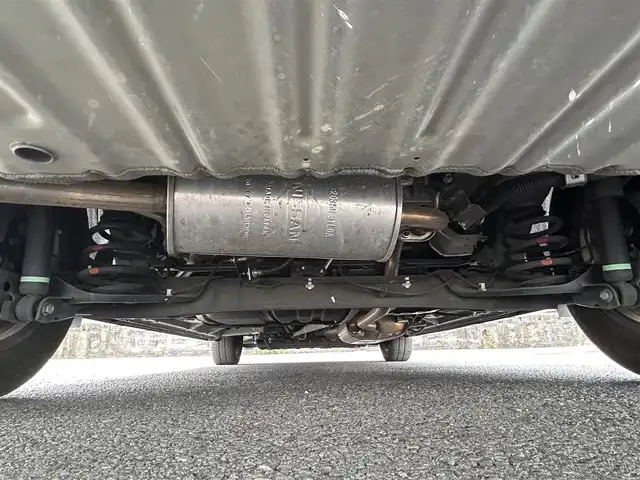 日産 セレナ e－パワー ハイウェイスター V 佐賀県 2020(令2)年 5.6万km ダークメタルグレー 7人乗り/プロパイロット/セーフティパックB/エマージェンシーブレーキ/追従クルーズコントロール/車線逸脱警報/車線逸脱防止支援/側方支援/後側方支援/前後ソナー/パーキングアシスト/純正10型SDナビ/・アラウンドビューカメラ/・フルセグTV/BT/CD/DVD/後席モニター/両側パワースライドドア/純正15インチAW/純正前方ドラレコ(DJ4－D)/LEDヘッドライト/オートライト/ETC/電動パーキングスイッチ/シートカバー/取扱説明書/保証書