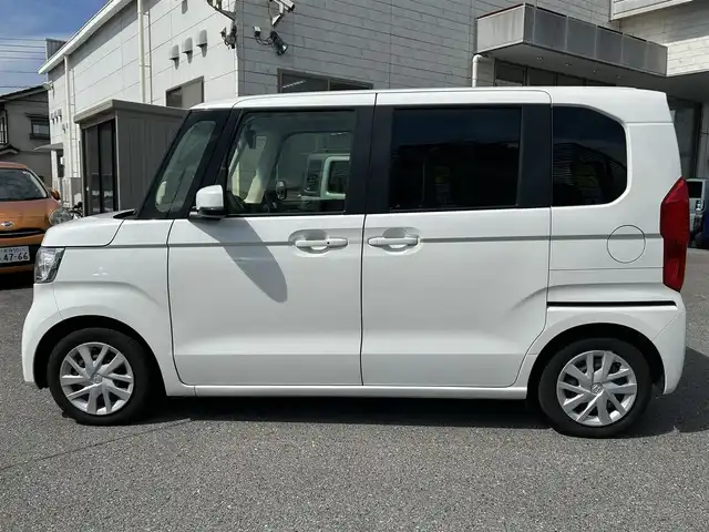 ホンダ Ｎ ＢＯＸ EX 奈良県 2021(令3)年 2.5万km プラチナホワイトパール 片側パワスラ/純正メーカーナビ/BT/TV/CD/DVD/USB/SD/iPod//衝突軽減システム/レーンキープアシスト/コーナーセンサー/追従式クルコン/横滑り防止装置/バックカメラ/フルフラットシート/ETC/シートヒーター/ステアリングスイッチ/純正フロアマット/オートLEDライト/スペアキー付