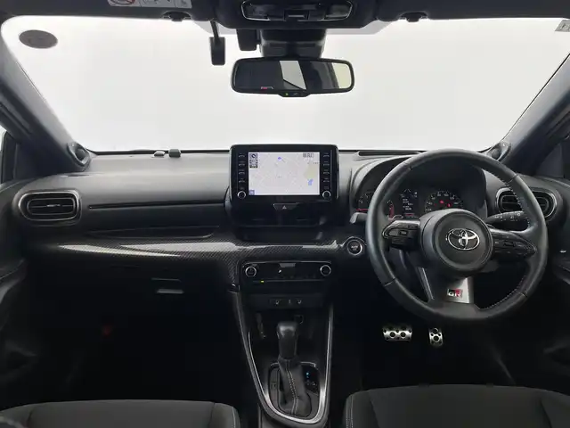 トヨタ ＧＲヤリス RS 群馬県 2020(令2)年 3万km プレシャスブラックパール GRエアロ/GAZOO RACING RECORDER/シートヒーター /＝＝＝＝＝/純正8インチディスプレイオーディオ　/・Bluetooth(ハンズフリー/オーディオ）/・USB(動画・音楽　再生/給電）/・Miracast/ＧＲエアロ　ＪＢＬサウンド　純正ディスプレイオーディオ　コネクティッドナビ　バックカメラ　　Ｂｌｕｅｔｏｏｔｈ　Ｍｉｒａｃａｓｔ　ＧＲレコーダー　ドライブレコーダー　パドルシフト　追従クルーズ　禁煙車