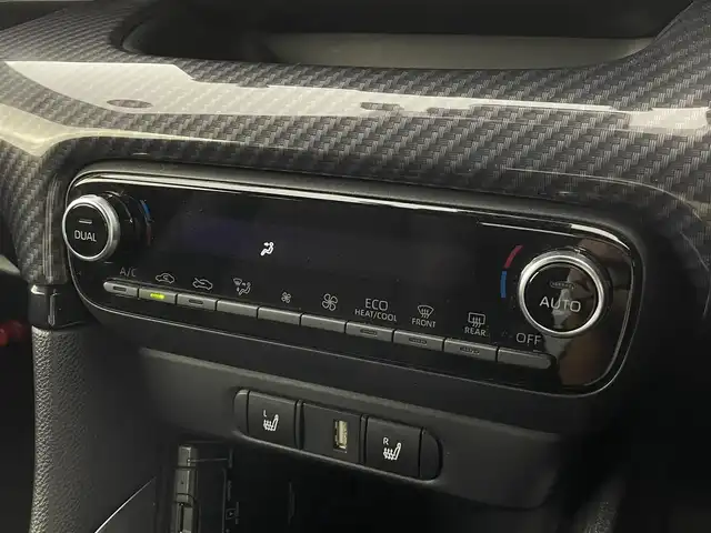 トヨタ ＧＲヤリス RS 群馬県 2020(令2)年 3万km プレシャスブラックパール GRエアロ/GAZOO RACING RECORDER/シートヒーター /＝＝＝＝＝/純正8インチディスプレイオーディオ　/・Bluetooth(ハンズフリー/オーディオ）/・USB(動画・音楽　再生/給電）/・Miracast/ＧＲエアロ　ＪＢＬサウンド　純正ディスプレイオーディオ　コネクティッドナビ　バックカメラ　　Ｂｌｕｅｔｏｏｔｈ　Ｍｉｒａｃａｓｔ　ＧＲレコーダー　ドライブレコーダー　パドルシフト　追従クルーズ　禁煙車