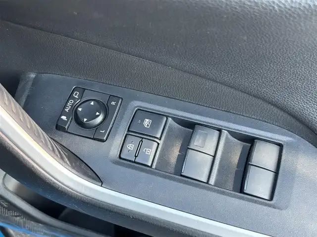 トヨタ ＲＡＶ４ アドベンチャー 宮城県 2020(令2)年 5万km アッシュグレーメタリック/シアンメタリック 登録時走行距離49503km/JAOSリップスポイラー/TRDリアガーニッシュ/JAOS20インチアルミホイール/パノラミックムーンルーフ/黒レザーシート/トヨタセーフティセンス/クリアランスソナー/純正9インチナビ/CD・DVD・Bluetooth・USB/フルセグテレビ/D席パワーシート/ステアリングリモコン/革巻きステアリング/ビルトインETC/アイドリングストップ/横滑り防止装置/LEDライト/フォグランプ/デイライト