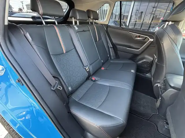 トヨタ ＲＡＶ４ アドベンチャー 宮城県 2020(令2)年 5万km アッシュグレーメタリック/シアンメタリック 登録時走行距離49503km/JAOSリップスポイラー/TRDリアガーニッシュ/JAOS20インチアルミホイール/パノラミックムーンルーフ/黒レザーシート/トヨタセーフティセンス/クリアランスソナー/純正9インチナビ/CD・DVD・Bluetooth・USB/フルセグテレビ/D席パワーシート/ステアリングリモコン/革巻きステアリング/ビルトインETC/アイドリングストップ/横滑り防止装置/LEDライト/フォグランプ/デイライト
