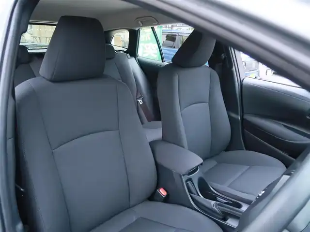 トヨタ カローラツーリング X 千葉県 2024(令6)年 0.6万km シルバーM 純正ディスプレイオーディオ/ナビ/バックカメラ /AM/FM/Bluetooth/ETC/トヨタセーフティーセンス/レーダークルーズコントロール/レーンキープアシスト/衝突軽減ブレーキ/オートハイビーム/スマートキー×2本/純正フロアマット/純正ドアバイザー/取説/保証書