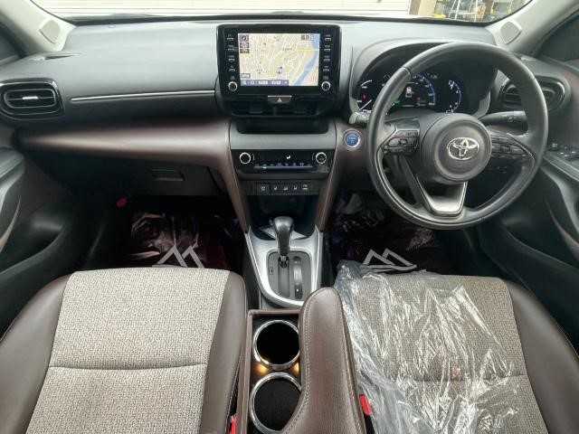 トヨタ ヤリスクロス ハイブリッド Z 岩手県 2021(令3)年 2.1万km ホワイトパールクリスタルシャイン LEDヘッドライト/全方位モニター/パワーバックドア/レーダークルーズコントロール/プリクラッシュセーフティ/レーンキープアシスト/ステアリングリモコン/純正フロアマット/ナビ/フルセグ/BT/ラジオ/前席シートヒーター/前後ドラレコ/パーキングサポート/ETC2.0/オートブレーキホールド/オートマチックハイビーム