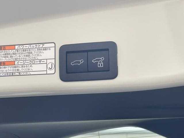 トヨタ ヤリスクロス ハイブリッド Z 岩手県 2021(令3)年 2.1万km ホワイトパールクリスタルシャイン LEDヘッドライト/全方位モニター/パワーバックドア/レーダークルーズコントロール/プリクラッシュセーフティ/レーンキープアシスト/ステアリングリモコン/純正フロアマット/ナビ/フルセグ/BT/ラジオ/前席シートヒーター/前後ドラレコ/パーキングサポート/ETC2.0/オートブレーキホールド/オートマチックハイビーム