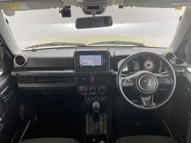 スズキ ジムニー XC 茨城県 2020(令2)年 2.8万km シフォンアイボリーM ＯＰフロントグリル　メモリナビ　フルセグＴＶ　Ｂｌｕｅｔｏｏｔｈ　バックモニター　ドライブレコーダー　純正１６インチＡＷ　ＬＥＤヘッドランプ　ＥＴＣ　衝突軽減ブレーキ　レーンキープアシスト