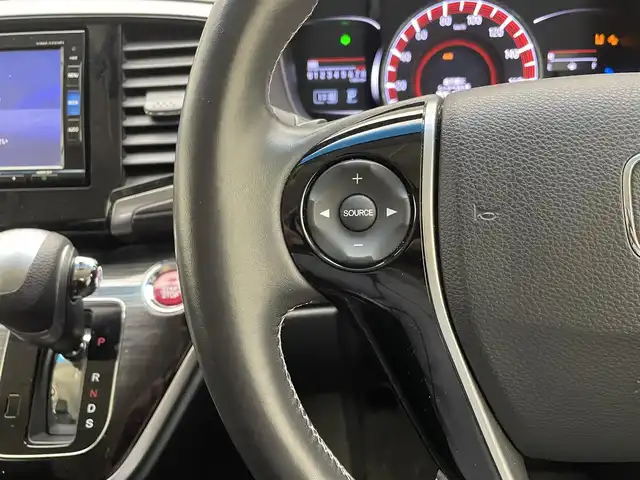 ホンダ オデッセイ アブソルート・Xホンダセンジング 兵庫県 2016(平28)年 5.4万km スーパープラチナメタリック 純正メモリナビ/（フルセグ、CD、DVD、BT、MSV）/両側パワースライドドア/ドライブレコーダー/バックカメラ/ハーフレザー/パワーシート/レーダークルーズコントロール/ビルトインETC/衝突軽減/LDA/標識認識/LEDヘッドライト/フォグランプ/オートライト/純正フロアマット/ドアバイザー