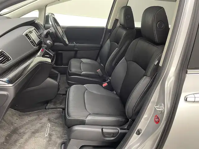 ホンダ オデッセイ アブソルート・Xホンダセンジング 兵庫県 2016(平28)年 5.4万km スーパープラチナメタリック 純正メモリナビ/（フルセグ、CD、DVD、BT、MSV）/両側パワースライドドア/ドライブレコーダー/バックカメラ/ハーフレザー/パワーシート/レーダークルーズコントロール/ビルトインETC/衝突軽減/LDA/標識認識/LEDヘッドライト/フォグランプ/オートライト/純正フロアマット/ドアバイザー