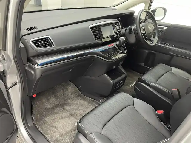 ホンダ オデッセイ アブソルート・Xホンダセンジング 兵庫県 2016(平28)年 5.4万km スーパープラチナメタリック 純正メモリナビ/（フルセグ、CD、DVD、BT、MSV）/両側パワースライドドア/ドライブレコーダー/バックカメラ/ハーフレザー/パワーシート/レーダークルーズコントロール/ビルトインETC/衝突軽減/LDA/標識認識/LEDヘッドライト/フォグランプ/オートライト/純正フロアマット/ドアバイザー