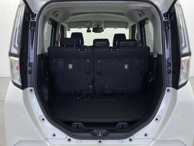 トヨタ ルーミー カスタムG 栃木県 2024(令6)年 1.2万km パールホワイトⅢ スマートアシスト/・衝突回避支援ブレーキ機能/・衝突警報機能/・車線逸脱警報機能/・誤発進抑制制御機能/・先行車発進お知らせ機能/・前後コーナーセンサー/・標識認識機能(進入禁止)/・全車速追従機能アダプティクルーズコントロール/・レーンキープコントロール/・パノラマモニター/純正ディスプレイオーディオ/(AppleCarPlay/AndoroidAuto/AM/FM/TV/BT)/禁煙車/両側パワースライドドア/コーナーセンサー/ドラレコ/電子パーキングブレーキ/シートヒーター/アイドリングストップ/LEDヘッドライト/フォグライト/オートライト/オートエアコン/スマートキー/電動格納ミラー/純正サイドバイザー/純正フロアマット/USB接続