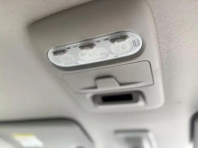 三菱 デリカミニ T プレミアム 京都府 2024(令6)年 1.2万km ＤグリーンⅡ ターボ4WD/マイプロパイロット/・レーダークルーズコントロール/・車線維持支援機能/デジタルルームミラー/純正9インチメモリーナビ、地デジ、Bluetooth/マルチアラウンドモニター/オートライト/前席シートヒーター/ハンドルヒーター/前後ドライブレコーダー/ビルトインETC/両側パワースライドドア /LEDヘッドランプ