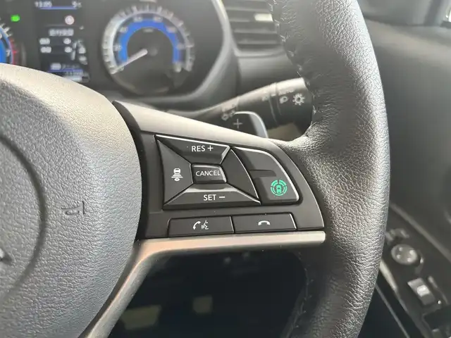 三菱 デリカミニ T プレミアム 京都府 2024(令6)年 1.2万km ＤグリーンⅡ ターボ4WD/マイプロパイロット/・レーダークルーズコントロール/・車線維持支援機能/デジタルルームミラー/純正9インチメモリーナビ、地デジ、Bluetooth/マルチアラウンドモニター/オートライト/前席シートヒーター/ハンドルヒーター/前後ドライブレコーダー/ビルトインETC/両側パワースライドドア /LEDヘッドランプ