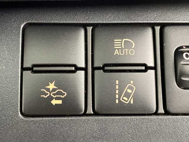 トヨタ シエンタ ハイブリッド G 岐阜県 2015(平27)年 3.9万km ヴィンテージブラウンパールクリスタルシャイン 純正ナビ/CD/DVD/Bluetooth/SD/バックカメラ/両側パワースライドドア/プリクラッシュセーフティシステム/レーンキープアシスト/オートマチックハイビーム/ETC/ドライブレコーダー/電動格納ミラー/ヘッドライトレベライザー/革巻きステアリング/ステアリングスイッチ/AC100V/スマートキー/プッシュスタート/純正フロアマット/純正ドアバイザー