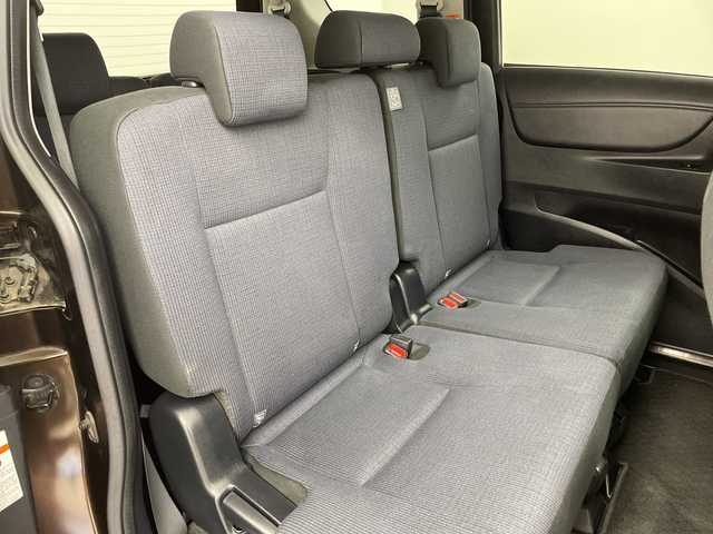 トヨタ シエンタ ハイブリッド G 岐阜県 2015(平27)年 3.9万km ヴィンテージブラウンパールクリスタルシャイン 純正ナビ/CD/DVD/Bluetooth/SD/バックカメラ/両側パワースライドドア/プリクラッシュセーフティシステム/レーンキープアシスト/オートマチックハイビーム/ETC/ドライブレコーダー/電動格納ミラー/ヘッドライトレベライザー/革巻きステアリング/ステアリングスイッチ/AC100V/スマートキー/プッシュスタート/純正フロアマット/純正ドアバイザー