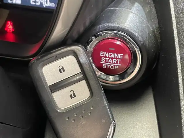 ホンダ Ｓ６６０ α 岩手県 2015(平27)年 7.3万km プレミアムスターホワイトP ターボ/6速MT/純正ディスプレイオーディオ/シティブレーキアクティブシステム/バックカメラ/ステアリングリモコン/クルーズコントロール/スマートキー/プッシュスタート/ハーフレザーシート/コーナーセンサー/ETC/ドライブレコーダー/純正フロアマット/純正15・16インチアルミホイール/オートライト/LEDヘッドライト/オートエアコン/ABS/横滑り防止装置/パワーウィンドウ/パワーステアリング