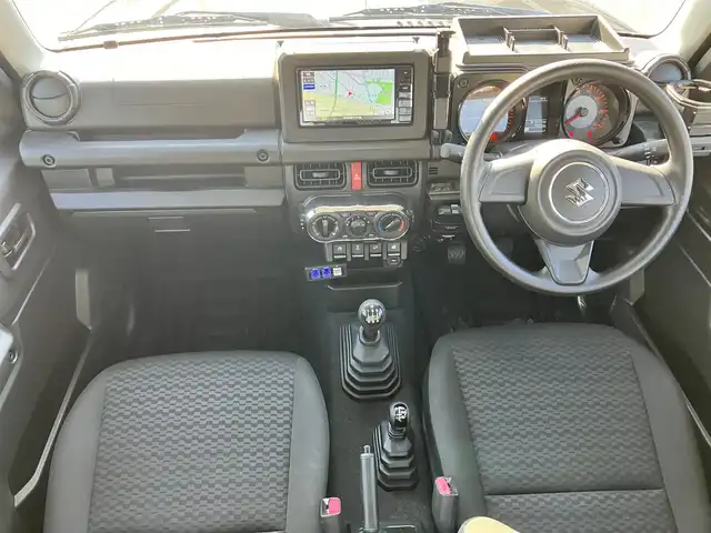 スズキ ジムニー XG 静岡県 2020(令2)年 1.7万km ブルーイッシュブラックパール3 ワンオーナー/ＳＤナビ（CD/DVD/BT/フルセグ）/バックカメラ/ドアバイザー/社外ルーフラック/社外グリル　LEDポジションライト/ホワイトレタータイヤ（TOYOタイヤ）/ETC/ドライブレコーダー前後/パワーウィンドウ/パワーステアリング/４WD/リモコンキー/マニュアルエアコン/USB入力端子/布シート/社外フロアマット/社外アルミホイール/背面タイヤ/ABS/横滑り防止装置/センターデフロック/レーンキープアシスト/盗難防止装置/オートライト/オートマチックハイビーム/ダウンヒルアシストコントロール/ハロゲン/Wエアバッグ/衝突軽減システム/ボンネットダンパー付き/バッグドア社外ダンパー