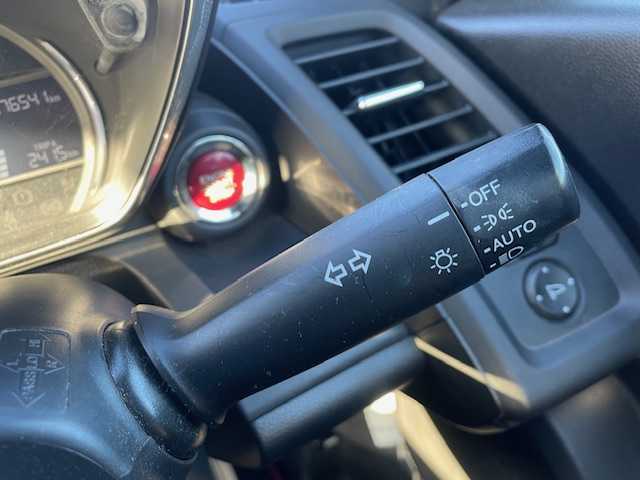 ホンダ Ｓ６６０ α 静岡県 2016(平28)年 7.7万km プレミアムスターホワイトパール ●6速マニュアル/●車検R9年9月/●クルーズコントロール/●LEDヘッドライト/●オートライト/●革巻きステアリング/●ステアリングスイッチ/●リモートコントロールミラー/●ハンドブレーキ/●純正フロアマット/●プッシュスタート/●スマートキー/●純正15インチアルミホイール/●ダブル+サイドSRS+ABS