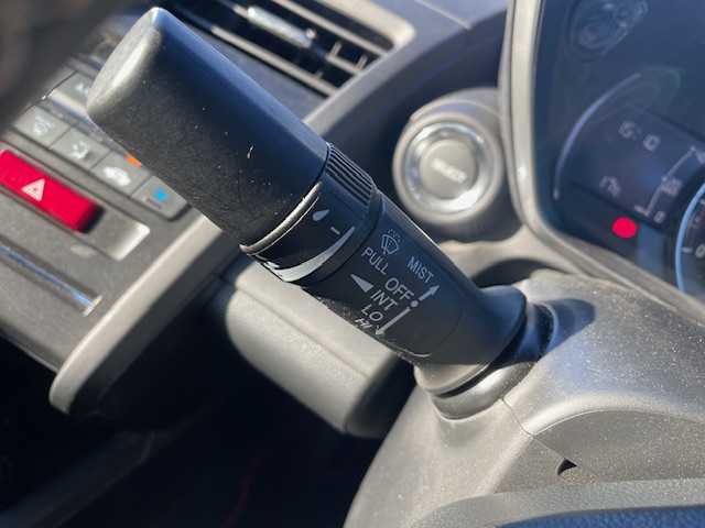 ホンダ Ｓ６６０ α 静岡県 2016(平28)年 7.7万km プレミアムスターホワイトパール ●6速マニュアル/●車検R9年9月/●クルーズコントロール/●LEDヘッドライト/●オートライト/●革巻きステアリング/●ステアリングスイッチ/●リモートコントロールミラー/●ハンドブレーキ/●純正フロアマット/●プッシュスタート/●スマートキー/●純正15インチアルミホイール/●ダブル+サイドSRS+ABS