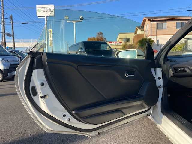 ホンダ Ｓ６６０ α 静岡県 2016(平28)年 7.7万km プレミアムスターホワイトパール ●6速マニュアル/●車検R9年9月/●クルーズコントロール/●LEDヘッドライト/●オートライト/●革巻きステアリング/●ステアリングスイッチ/●リモートコントロールミラー/●ハンドブレーキ/●純正フロアマット/●プッシュスタート/●スマートキー/●純正15インチアルミホイール/●ダブル+サイドSRS+ABS