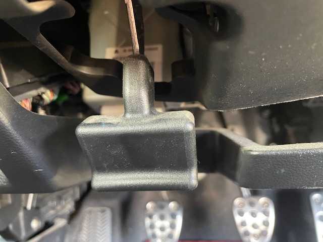 ホンダ Ｓ６６０ α 静岡県 2016(平28)年 7.7万km プレミアムスターホワイトパール ●6速マニュアル/●車検R9年9月/●クルーズコントロール/●LEDヘッドライト/●オートライト/●革巻きステアリング/●ステアリングスイッチ/●リモートコントロールミラー/●ハンドブレーキ/●純正フロアマット/●プッシュスタート/●スマートキー/●純正15インチアルミホイール/●ダブル+サイドSRS+ABS