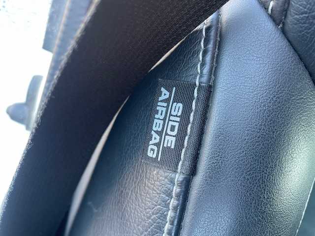 ホンダ Ｓ６６０ α 静岡県 2016(平28)年 7.7万km プレミアムスターホワイトパール ●6速マニュアル/●車検R9年9月/●クルーズコントロール/●LEDヘッドライト/●オートライト/●革巻きステアリング/●ステアリングスイッチ/●リモートコントロールミラー/●ハンドブレーキ/●純正フロアマット/●プッシュスタート/●スマートキー/●純正15インチアルミホイール/●ダブル+サイドSRS+ABS