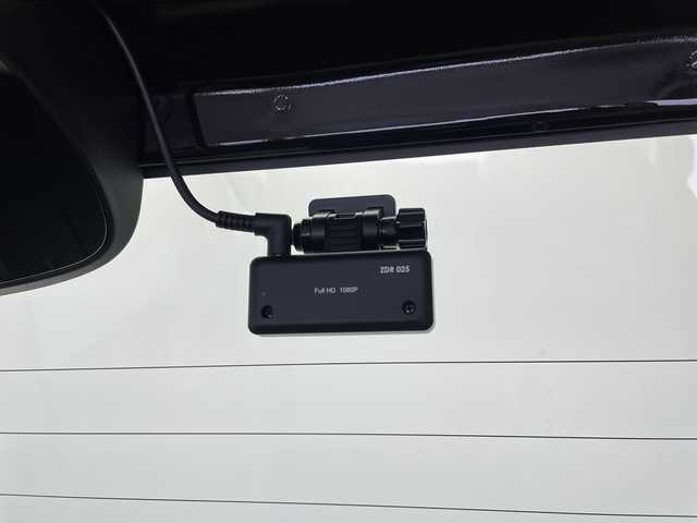 ホンダ Ｎ ＢＯＸ G L ホンダセンシング 茨城県 2020(令2)年 3.8万km クリスタルブラックパール 純正ナビ　バックモニター　フルセグＴＶ　片側電動スライドドア　ビルトインＥＴＣ　シートヒーター　ドライブレコーダー　スマートキー　純正フロアマット　ＬＥＤライト　オートライト　横滑り防止装置　禁煙車