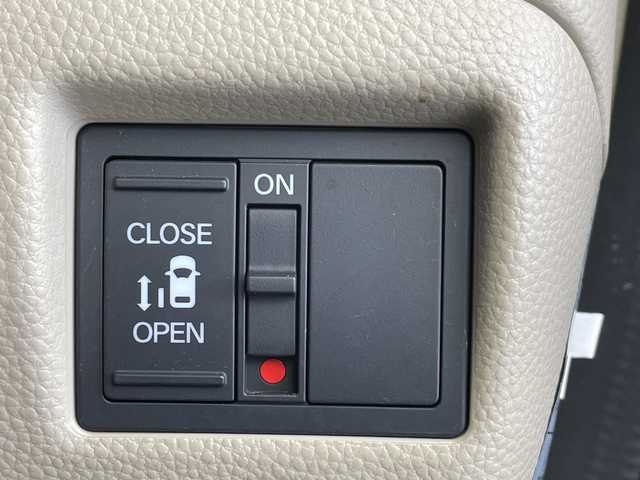 ホンダ Ｎ ＢＯＸ G L ホンダセンシング 茨城県 2020(令2)年 3.8万km クリスタルブラックパール 純正ナビ　バックモニター　フルセグＴＶ　片側電動スライドドア　ビルトインＥＴＣ　シートヒーター　ドライブレコーダー　スマートキー　純正フロアマット　ＬＥＤライト　オートライト　横滑り防止装置　禁煙車