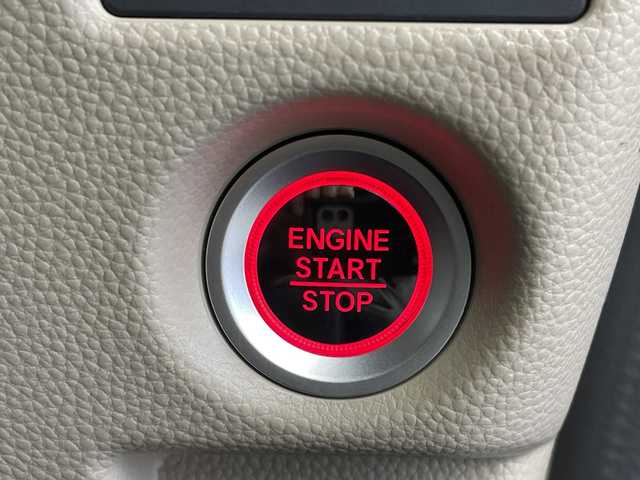 ホンダ Ｎ ＢＯＸ G L ホンダセンシング 茨城県 2020(令2)年 3.8万km クリスタルブラックパール 純正ナビ　バックモニター　フルセグＴＶ　片側電動スライドドア　ビルトインＥＴＣ　シートヒーター　ドライブレコーダー　スマートキー　純正フロアマット　ＬＥＤライト　オートライト　横滑り防止装置　禁煙車