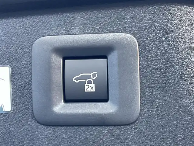 トヨタ アルファードハイブリット Z 東京都 2025(令7)年 0.1千km ブラック 登録済未使用車　/１４型ディスプレィオーディオ　/・ＡｐｐｌｅＣａｒＰlay・AndroidAuto/・BluetoothAudio/ＨＤＭＩ/ＵＳＢ/独立ムーンルーフ　/両側パワースライドドア　/パワーバックドア　　　/置くだけ充電　/快適温熱シート　/デジタルインナーミラー　/セーフティセンス/（予防安全パッケージ）/・プリクラッシュセーフティ/・レーントレーンシングアシスト/・全車速追従機能付レーダークルーズコントロール/・アダプティブハイビーム/・プロアクティブドライビングアシスト/純正フロアマット/保証書＆取説/ビルトインETC