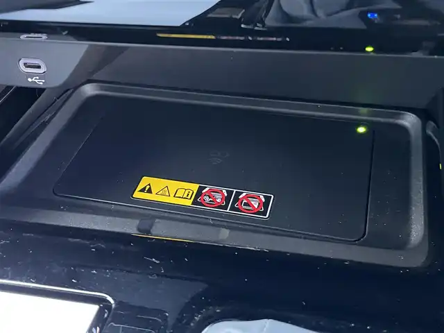 トヨタ アルファードハイブリット Z 東京都 2025(令7)年 0.1千km ブラック 登録済未使用車　/１４型ディスプレィオーディオ　/・ＡｐｐｌｅＣａｒＰlay・AndroidAuto/・BluetoothAudio/ＨＤＭＩ/ＵＳＢ/独立ムーンルーフ　/両側パワースライドドア　/パワーバックドア　　　/置くだけ充電　/快適温熱シート　/デジタルインナーミラー　/セーフティセンス/（予防安全パッケージ）/・プリクラッシュセーフティ/・レーントレーンシングアシスト/・全車速追従機能付レーダークルーズコントロール/・アダプティブハイビーム/・プロアクティブドライビングアシスト/純正フロアマット/保証書＆取説/ビルトインETC