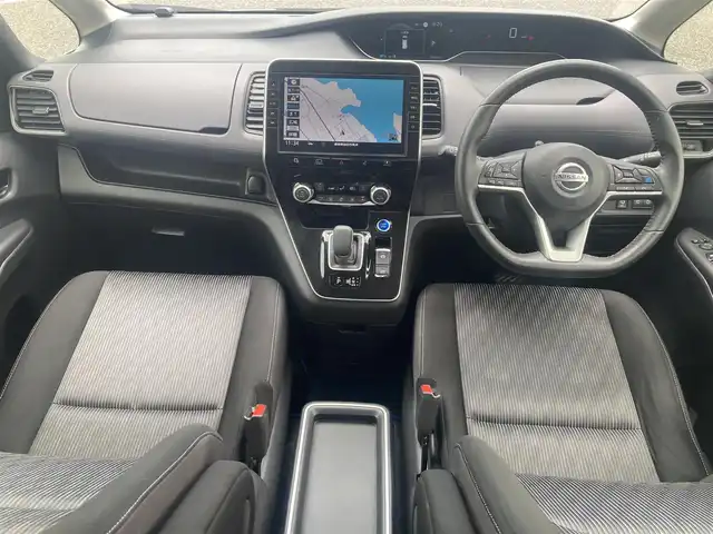 日産 セレナ e－パワー ハイウェイスター V 島根県 2020(令2)年 7.6万km ディープブロンズ ディーラーOP10インチナビ(CD/DVD/BT/フルセグ)/プロパイロット/車線逸脱警報/車線逸脱防止支援システム/後側方車両検知警報/後側方衝突防止支援システム/エマージェンシーブレーキ/道路標識表示/ビルトインETC/両側パワースライドドア /左側ハンズフリースライドドア/前後ドライブレコーダー/フリップダウンモニター/電動格納ミラー/ミラーウィンカー /純正フロアマット/スペアキー×1