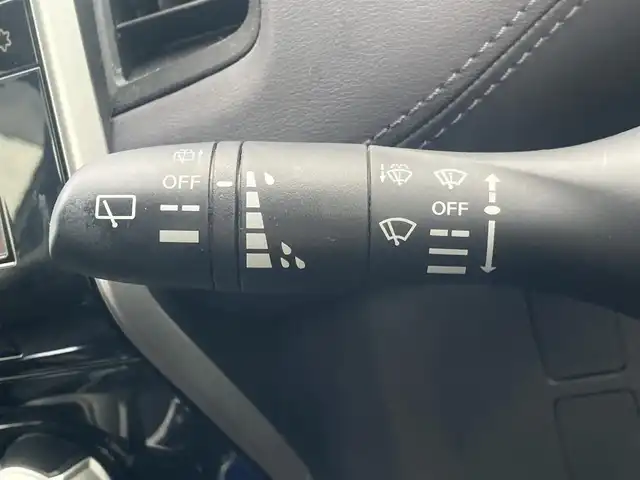 日産 セレナ e－パワー ハイウェイスター V 島根県 2020(令2)年 7.6万km ディープブロンズ ディーラーOP10インチナビ(CD/DVD/BT/フルセグ)/プロパイロット/車線逸脱警報/車線逸脱防止支援システム/後側方車両検知警報/後側方衝突防止支援システム/エマージェンシーブレーキ/道路標識表示/ビルトインETC/両側パワースライドドア /左側ハンズフリースライドドア/前後ドライブレコーダー/フリップダウンモニター/電動格納ミラー/ミラーウィンカー /純正フロアマット/スペアキー×1