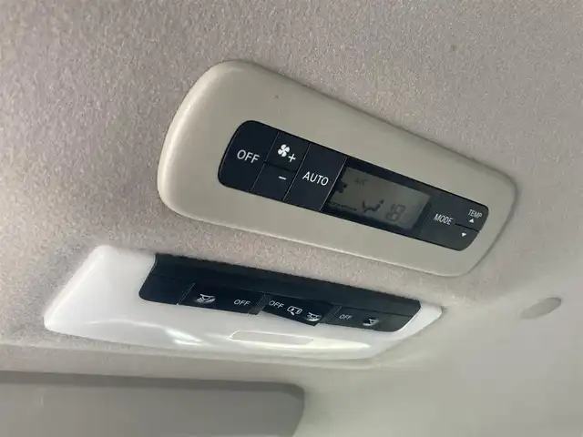 日産 セレナ e－パワー ハイウェイスター V 島根県 2020(令2)年 7.6万km ディープブロンズ ディーラーOP10インチナビ(CD/DVD/BT/フルセグ)/プロパイロット/車線逸脱警報/車線逸脱防止支援システム/後側方車両検知警報/後側方衝突防止支援システム/エマージェンシーブレーキ/道路標識表示/ビルトインETC/両側パワースライドドア /左側ハンズフリースライドドア/前後ドライブレコーダー/フリップダウンモニター/電動格納ミラー/ミラーウィンカー /純正フロアマット/スペアキー×1
