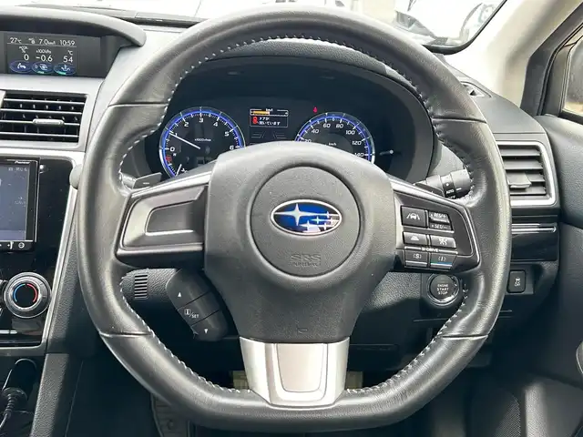 スバル レヴォーグ 1．6GT アイサイト 宮城県 2017(平29)年 2.3万km スティールブルーグレーM アイサイトVer.3/・プリクラッシュブレーキ/・ステレオカメラ/・誤発進抑制制御機能/・誤後進抑制機能機能/・全車速追従機能付クルーズコントロール/・アクティブレーンキープ/・車線逸脱ふらつき警報/純正ナビ（AVIC-RZ900）/・CD/DVD/・Bluetooth/・フルセグTV/バックカメラ/ETC/ドライブレコーダー/革巻きステアリング/パドルシフト/ヒルホールド機能付電動パーキングブレーキ/オートライト/スマートキー/プッシュスタート/電動格納ミラー/純正17インチAW/純正フロアマット/W/サイド/カーテン/ニーエアバッグ
