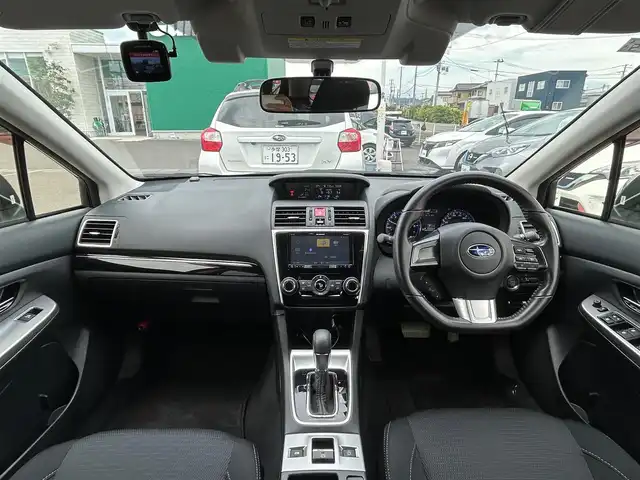 スバル レヴォーグ 1．6GT アイサイト 宮城県 2017(平29)年 2.3万km スティールブルーグレーM アイサイトVer.3/・プリクラッシュブレーキ/・ステレオカメラ/・誤発進抑制制御機能/・誤後進抑制機能機能/・全車速追従機能付クルーズコントロール/・アクティブレーンキープ/・車線逸脱ふらつき警報/純正ナビ（AVIC-RZ900）/・CD/DVD/・Bluetooth/・フルセグTV/バックカメラ/ETC/ドライブレコーダー/革巻きステアリング/パドルシフト/ヒルホールド機能付電動パーキングブレーキ/オートライト/スマートキー/プッシュスタート/電動格納ミラー/純正17インチAW/純正フロアマット/W/サイド/カーテン/ニーエアバッグ